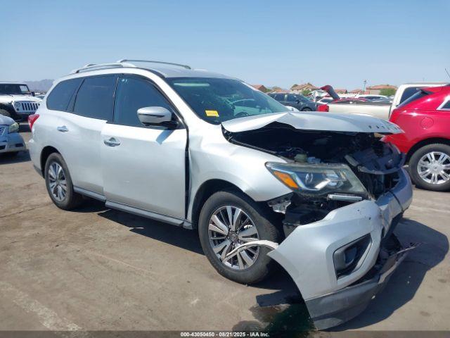  Salvage Nissan Pathfinder