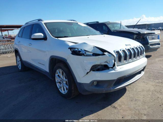  Salvage Jeep Cherokee