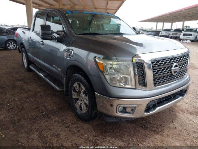  Salvage Nissan Titan