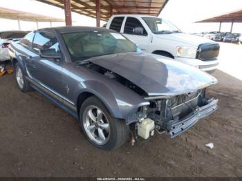  Salvage Ford Mustang