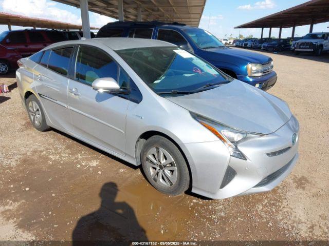  Salvage Toyota Prius