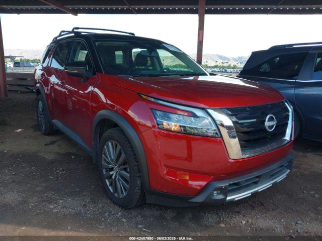  Salvage Nissan Pathfinder