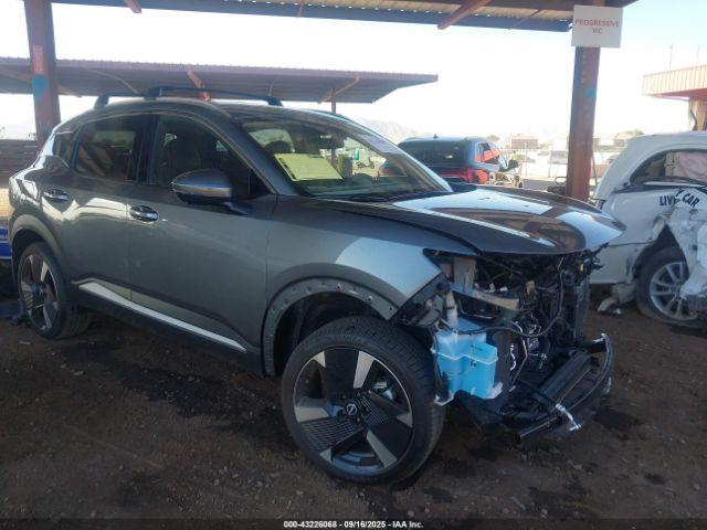  Salvage Nissan Kicks