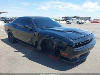  Salvage Dodge Challenger