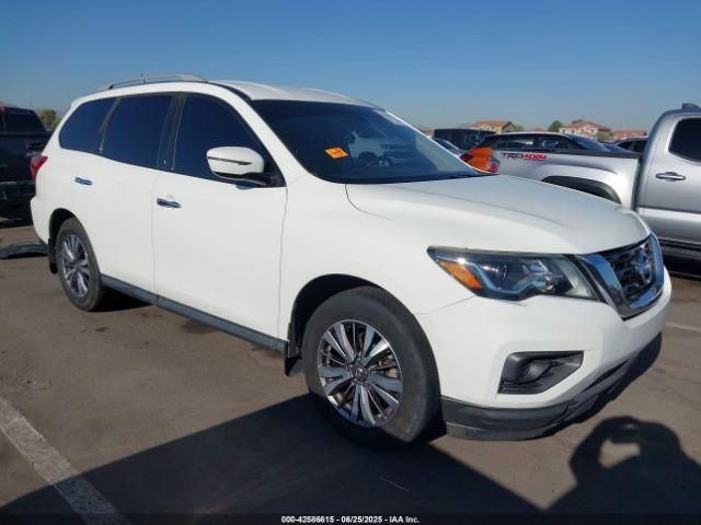  Salvage Nissan Pathfinder
