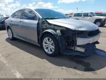 Salvage Chrysler 200