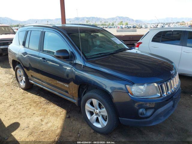  Salvage Jeep Compass