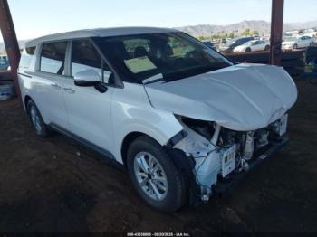  Salvage Kia Carnival