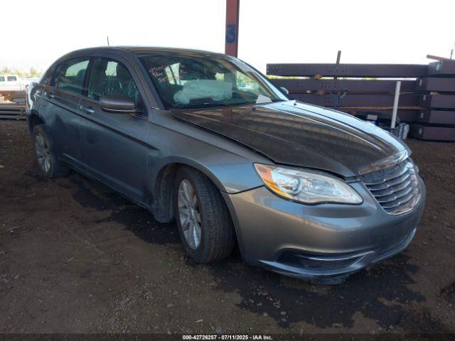  Salvage Chrysler 200