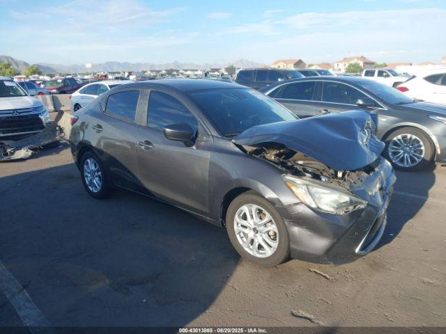  Salvage Toyota Yaris
