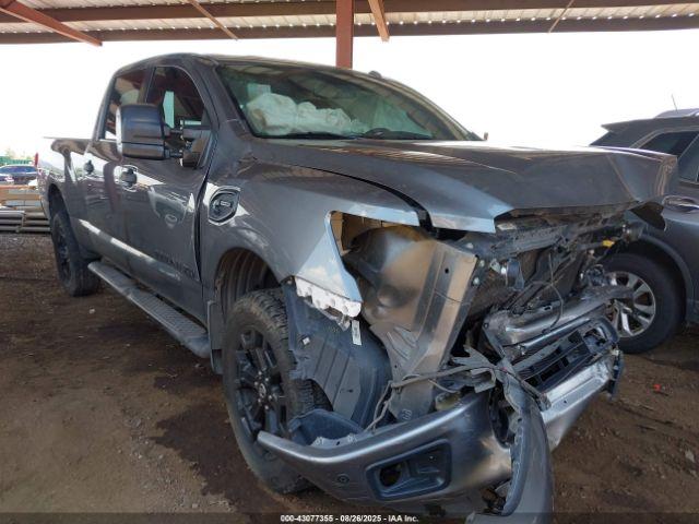  Salvage Nissan Titan
