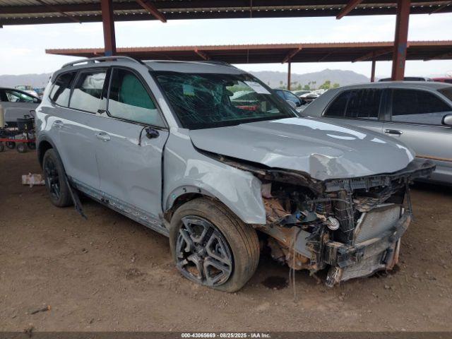  Salvage Kia Telluride
