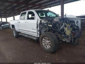 Salvage Chevrolet Silverado 2500