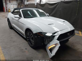  Salvage Ford Mustang