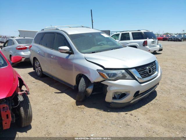  Salvage Nissan Pathfinder