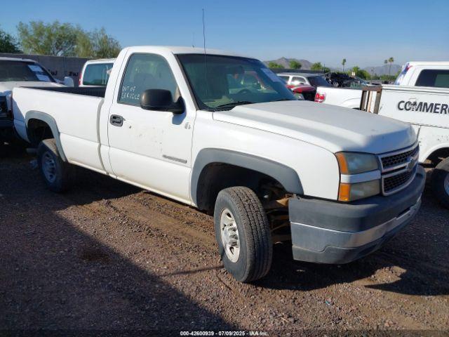  Salvage Chevrolet Silverado 2500