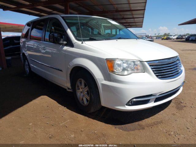  Salvage Chrysler Town & Country