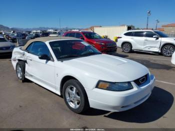  Salvage Ford Mustang