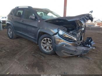  Salvage Jeep Cherokee
