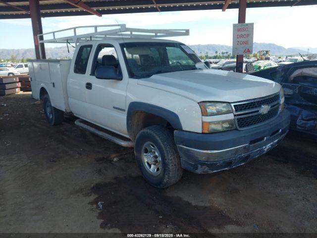  Salvage Chevrolet Silverado 2500