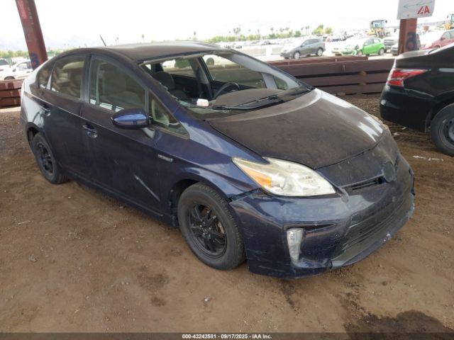  Salvage Toyota Prius