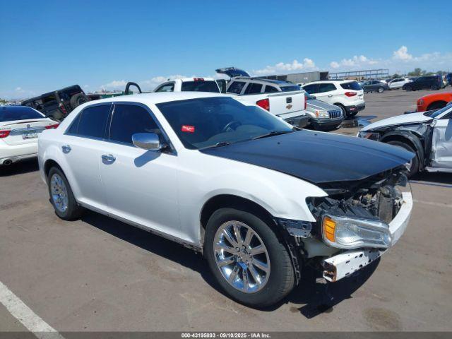  Salvage Chrysler 300