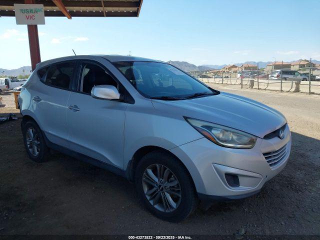  Salvage Hyundai TUCSON