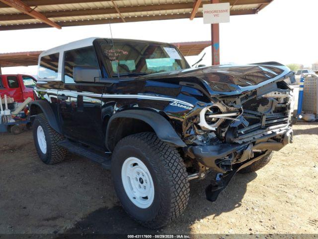  Salvage Ford Bronco