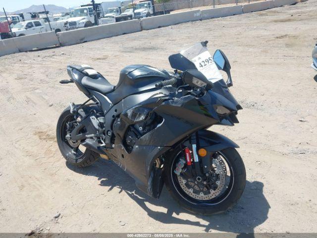  Salvage Kawasaki Zx1002
