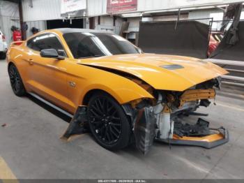  Salvage Ford Mustang