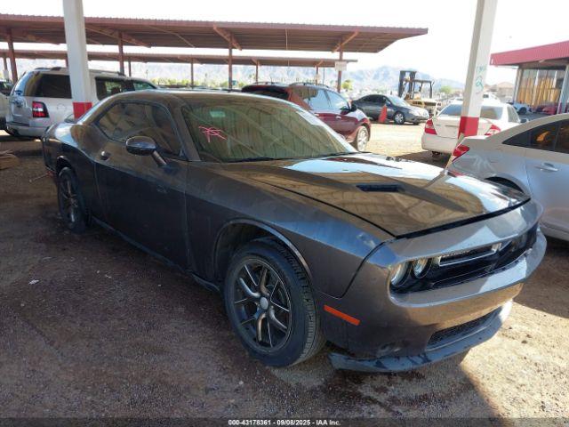  Salvage Dodge Challenger