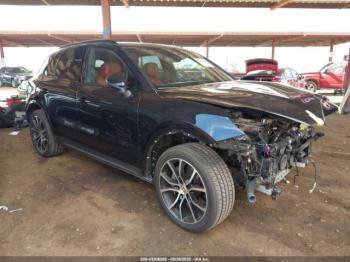 Salvage Porsche Cayenne