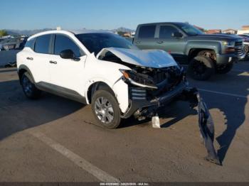  Salvage Nissan Kicks