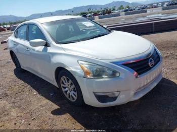  Salvage Nissan Altima
