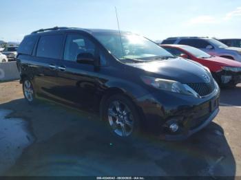  Salvage Toyota Sienna