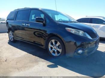  Salvage Toyota Sienna