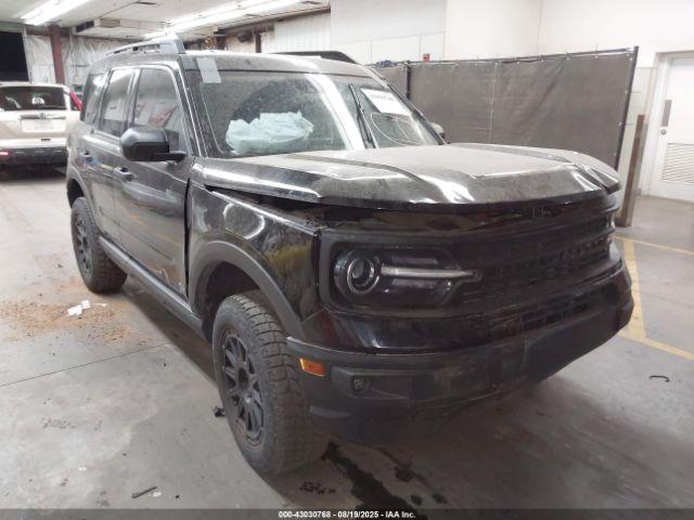  Salvage Ford Bronco