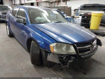  Salvage Dodge Avenger