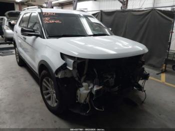  Salvage Ford Explorer