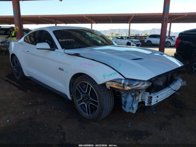  Salvage Ford Mustang
