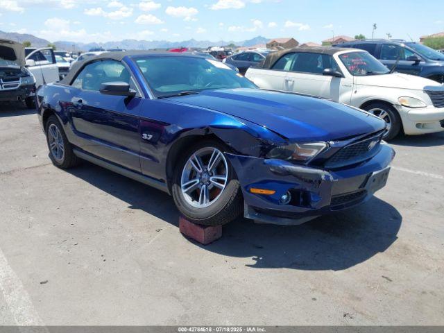  Salvage Ford Mustang