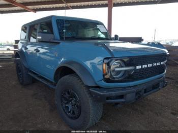  Salvage Ford Bronco