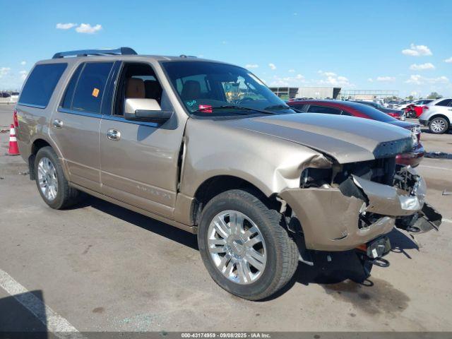  Salvage Lincoln Navigator