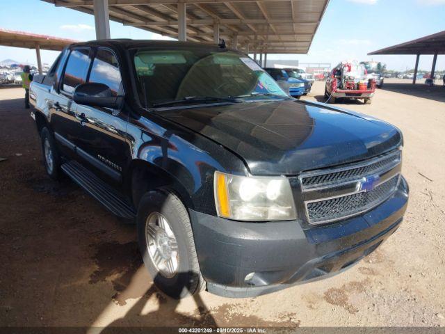  Salvage Chevrolet Avalanche 1500