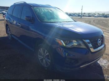  Salvage Nissan Pathfinder
