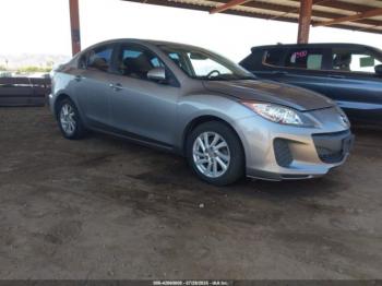  Salvage Mazda Mazda3