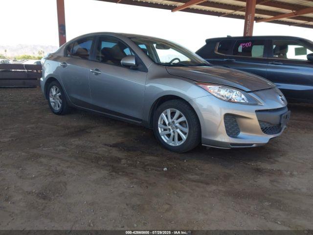  Salvage Mazda Mazda3