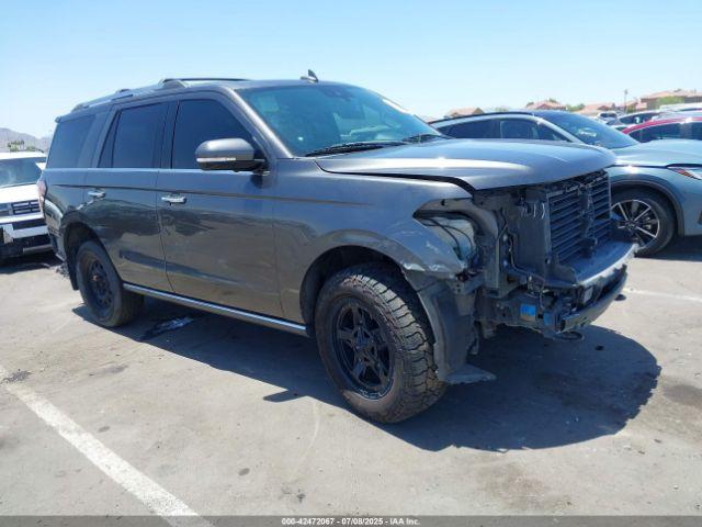  Salvage Ford Expedition