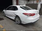 Toyota Camry Le Image 4