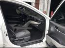 Toyota Camry Le Image 5